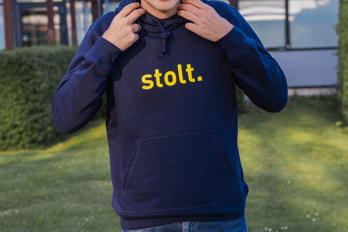 Hoodie: stolt.