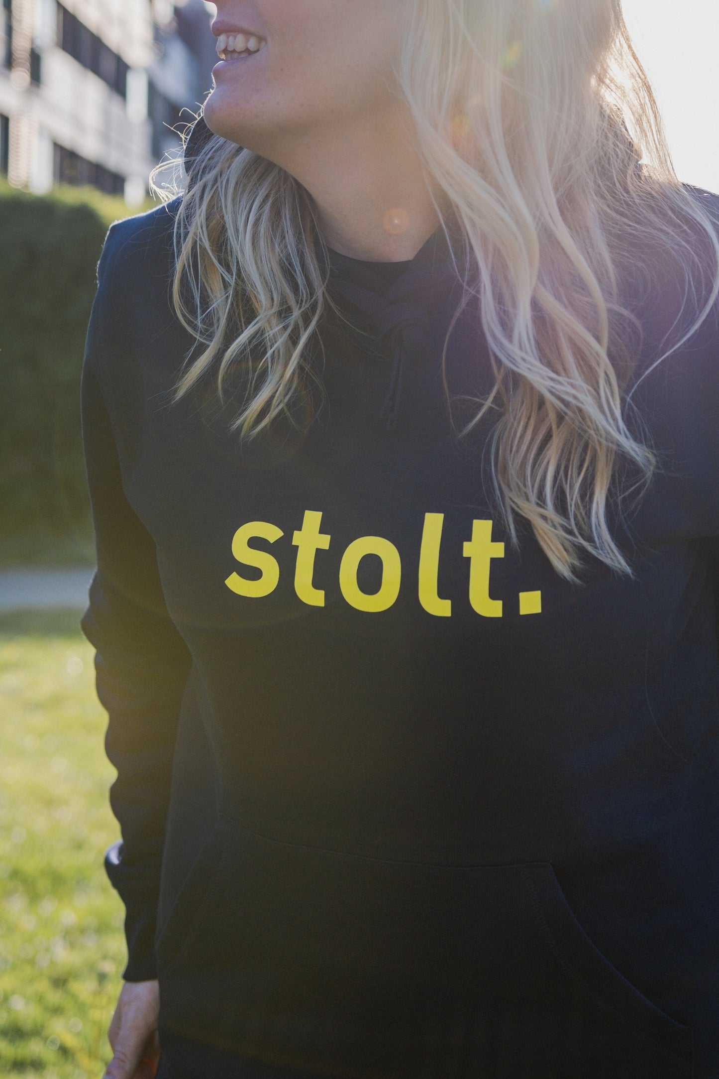 Hoodie: stolt.